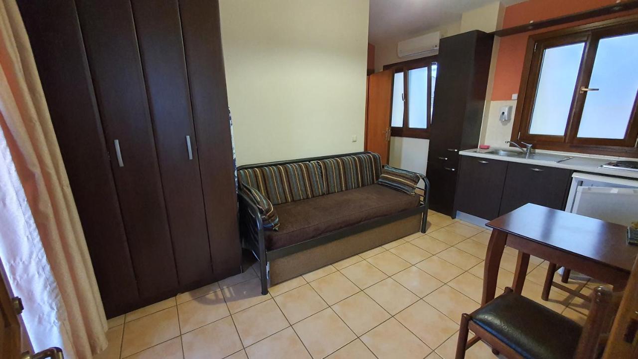 Pansion Fani Daire Ouranoupoli Dış mekan fotoğraf